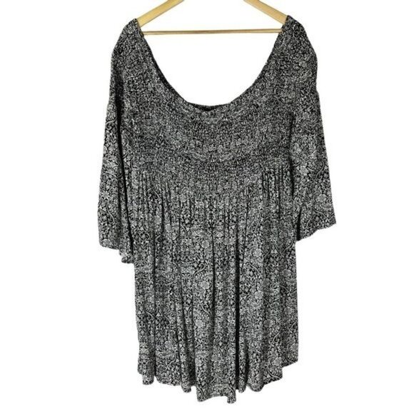 Torrid‎ Off Shoulder Black & White Floral Smocked Dress 3X Whimsigoth Skater - Picture 2 of 6